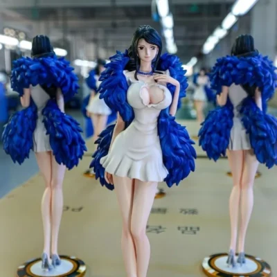 Alternative view of One Piece Robin Model Doll Desktop Ornaments